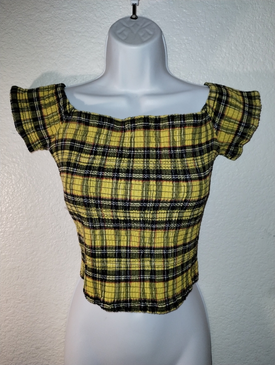 Hot Topic Tops - HOT TOPIC Yellow Plaid Square-Neck Women’s Top sz Medium